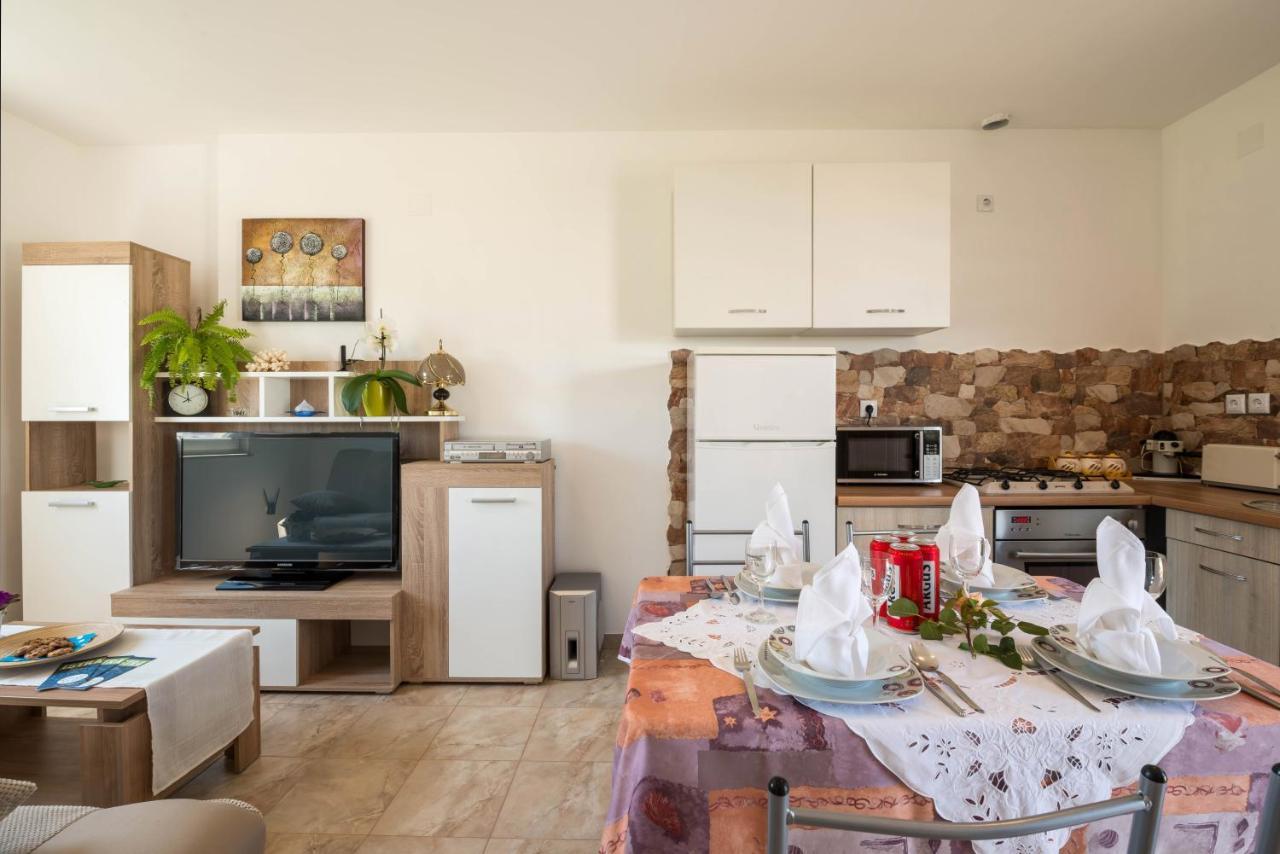 Apartment Radeki Glavica 112B Loborika Ngoại thất bức ảnh